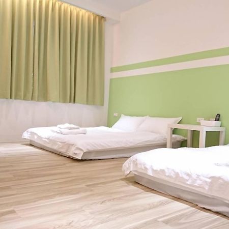 No.14 Hotel Tainan Buitenkant foto