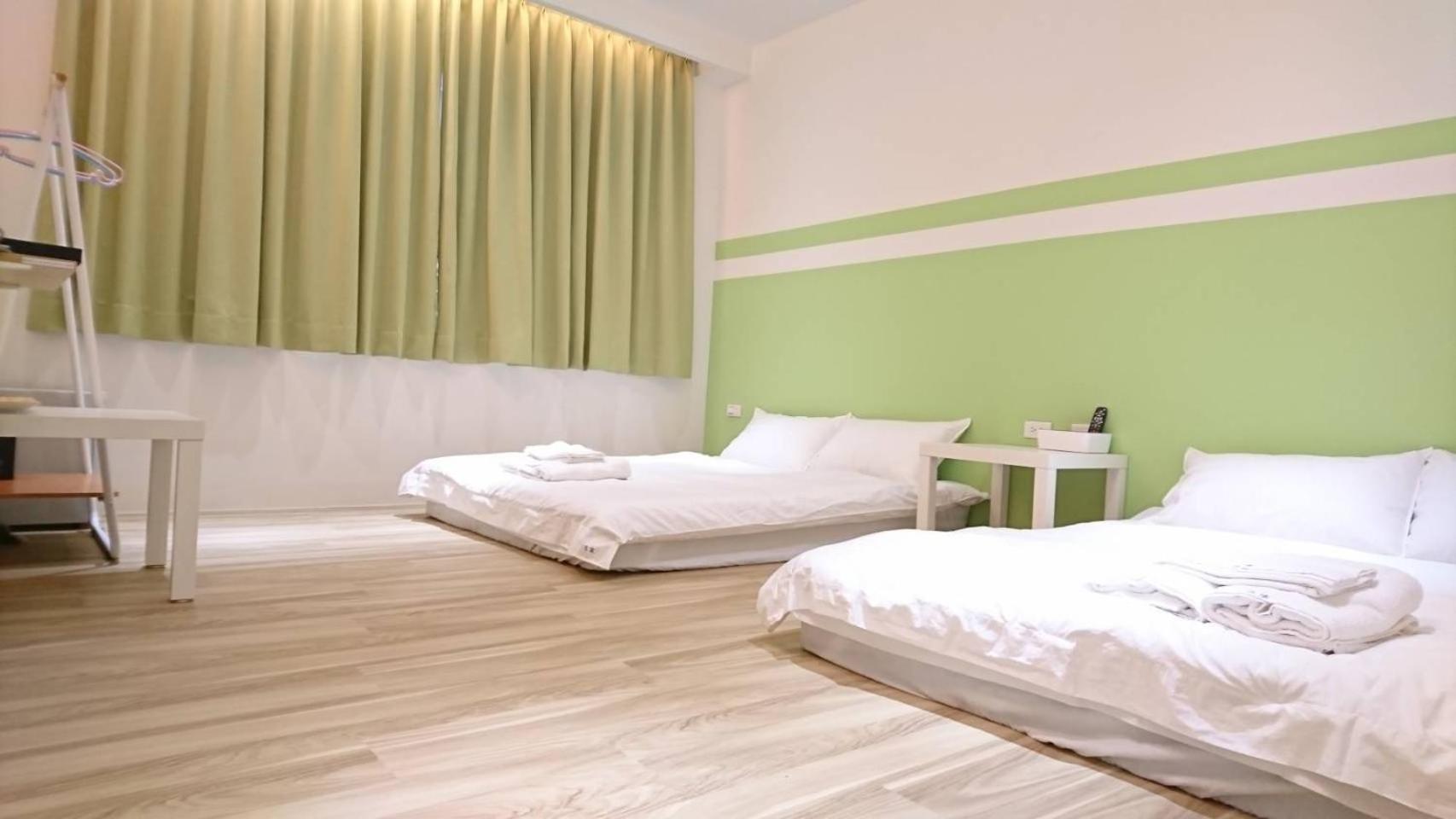 No.14 Hotel Tainan Buitenkant foto